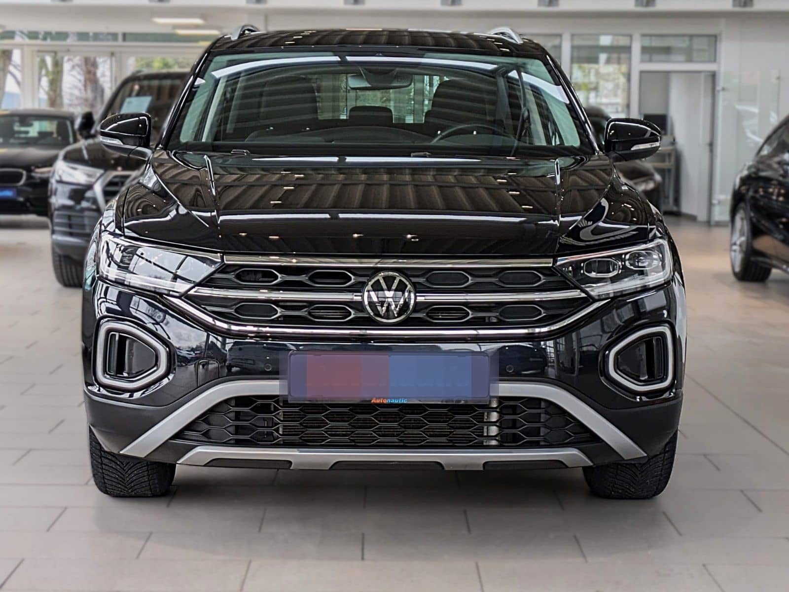 Volkswagen T-Roc 2.0 TDI STYLE NAVI SHZ ACC LED CAM AHK foto 4