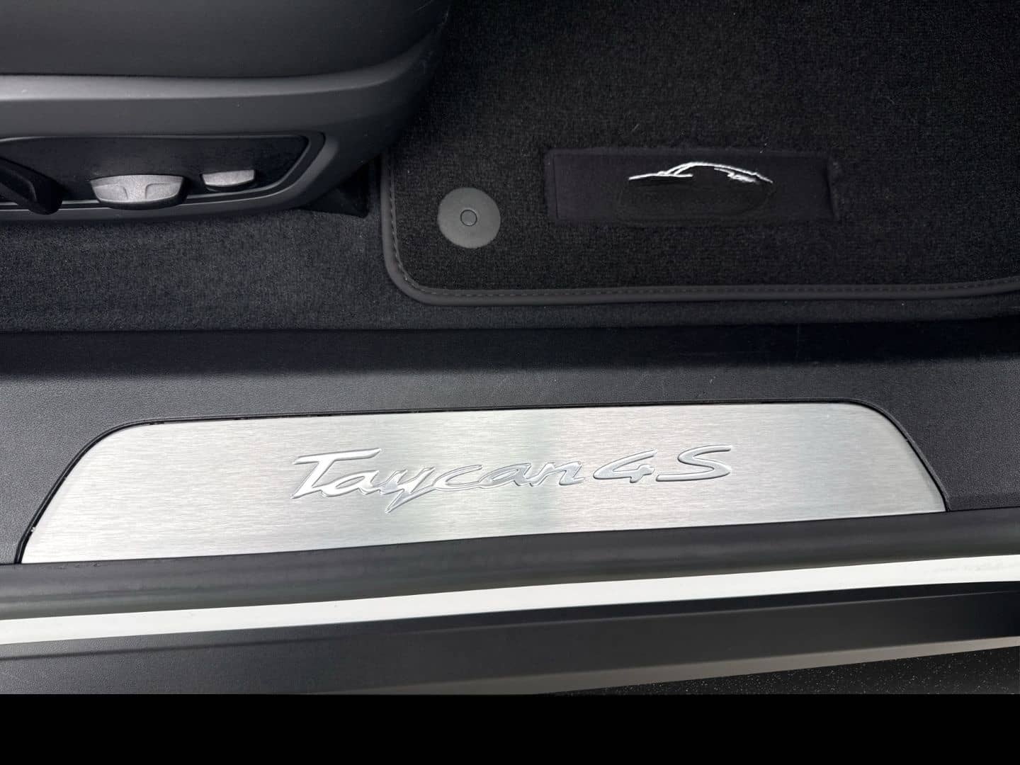 Porsche Taycan 4S HA-Lenkung InnoDrive Head-Up LED-Matri foto 10