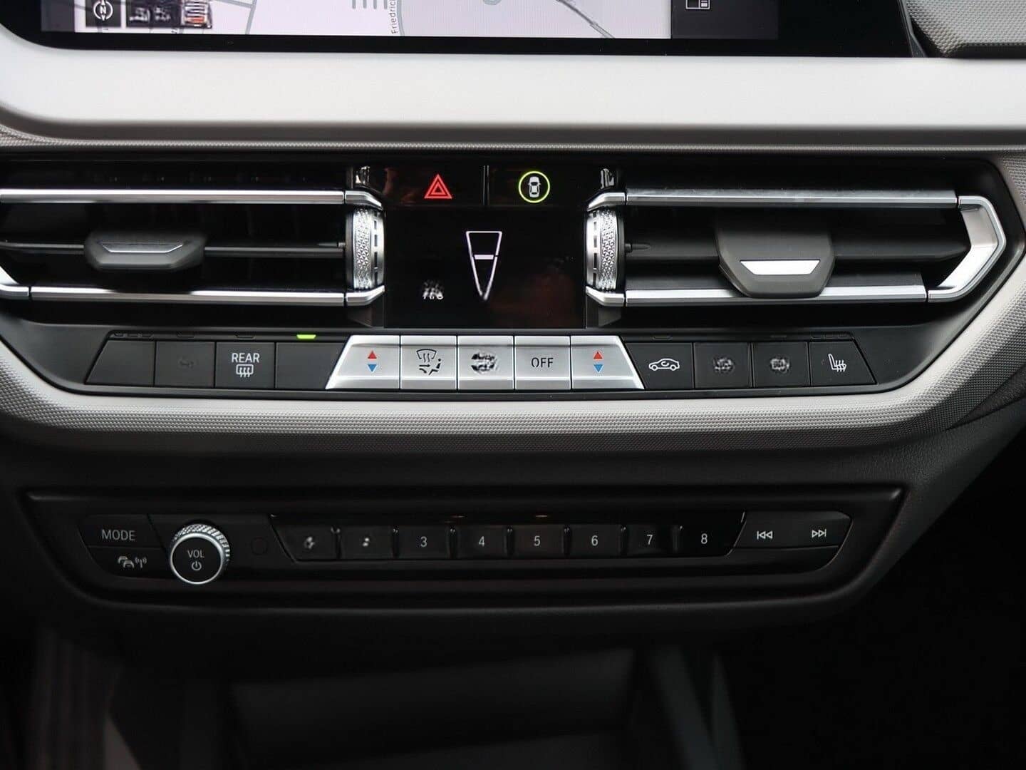 BMW 118i Advantage 17" foto 11