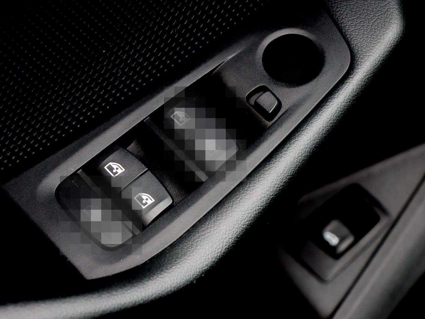 BMW 118i Advantage 17" foto 16