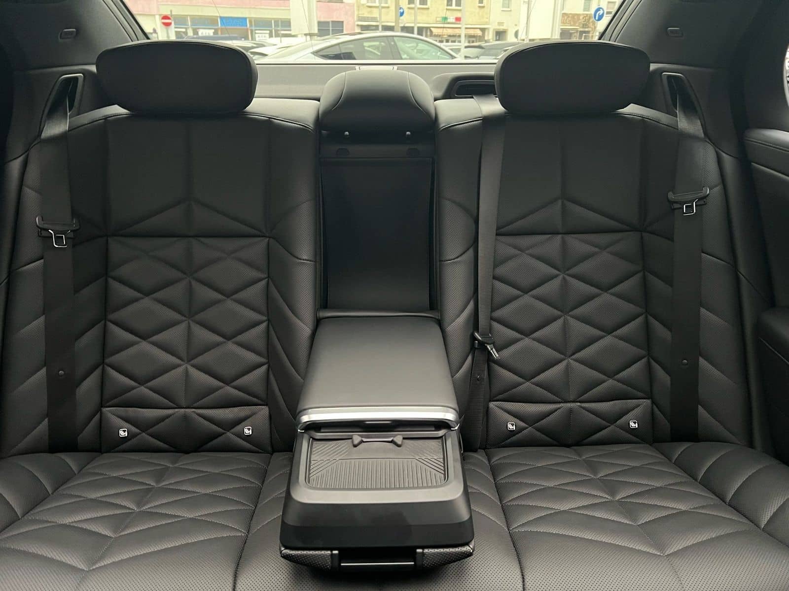 BMW 740d xDrive M Sport SkyPano DA/PA Prof Standhz. foto 12