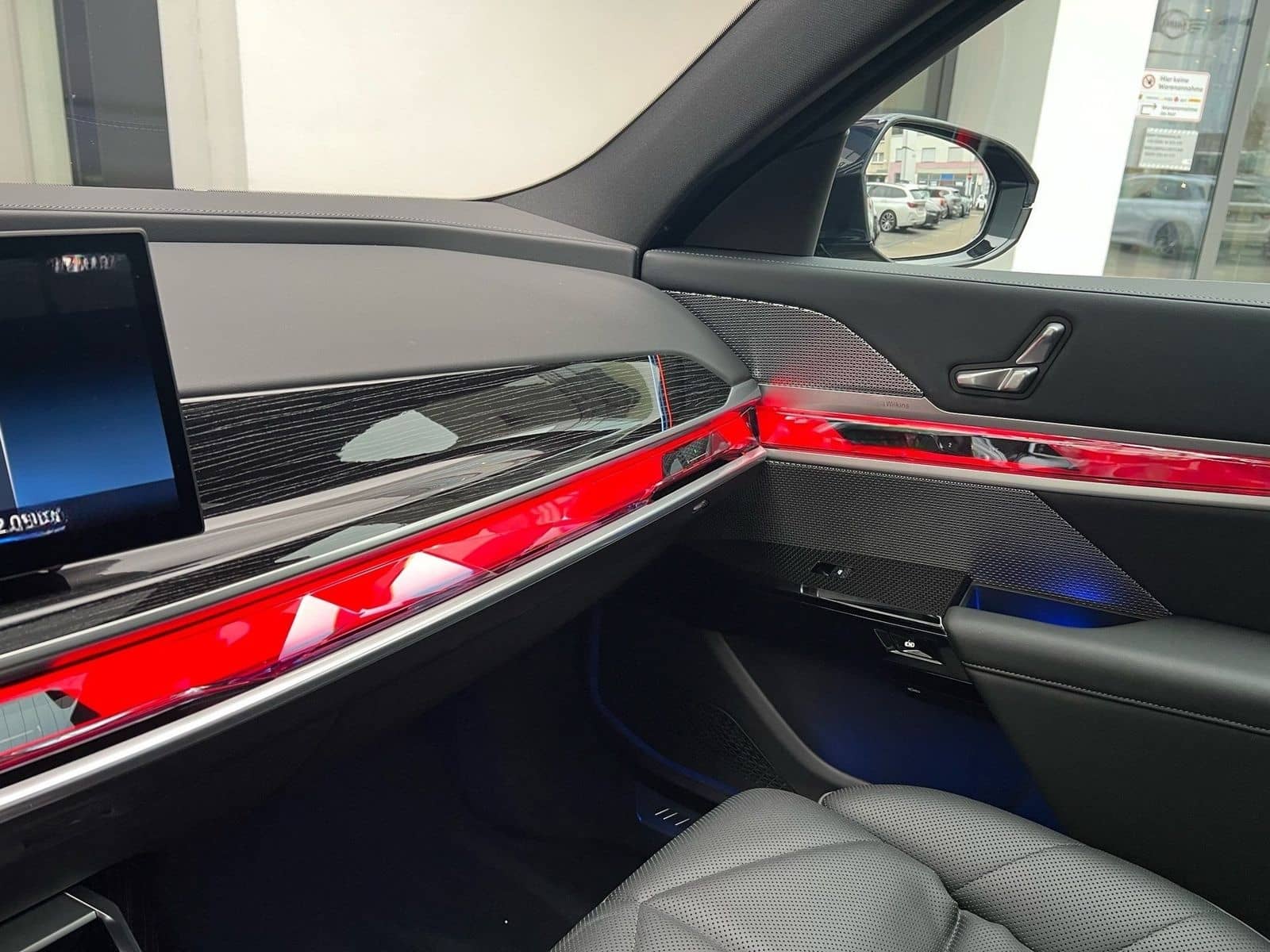 BMW 740d xDrive M Sport SkyPano DA/PA Prof Standhz. foto 19