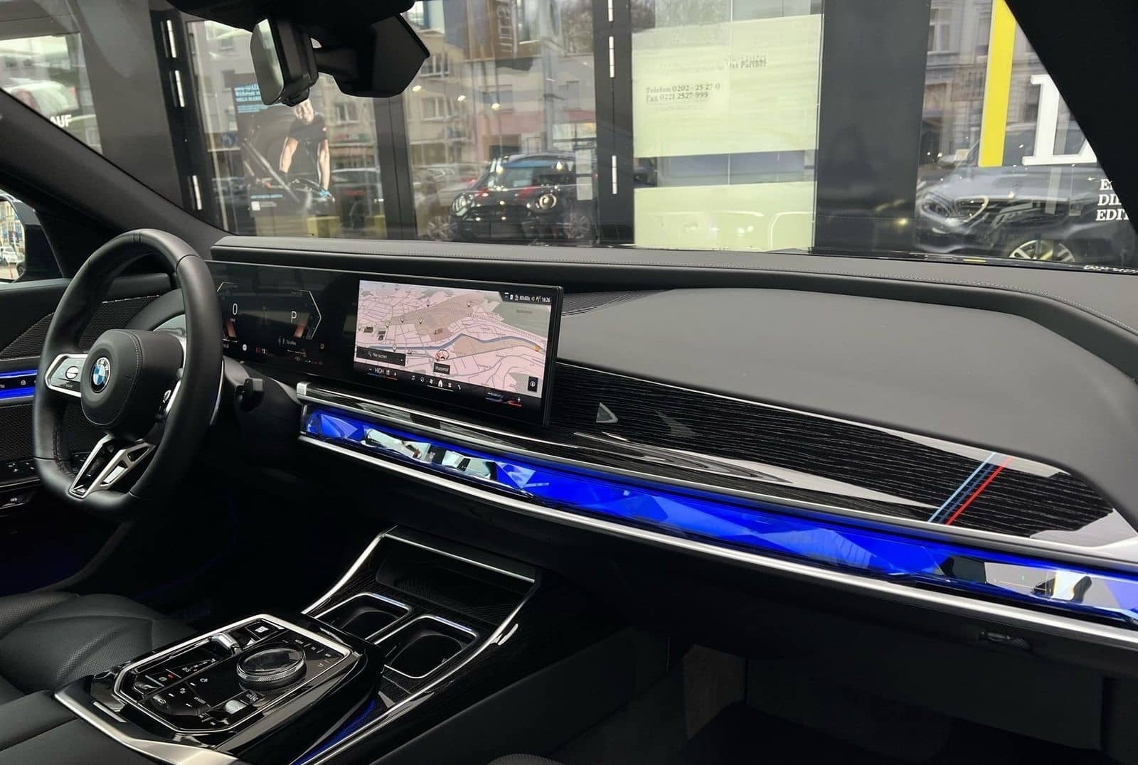 BMW 740d xDrive M Sport SkyPano DA/PA Prof Standhz. foto 6