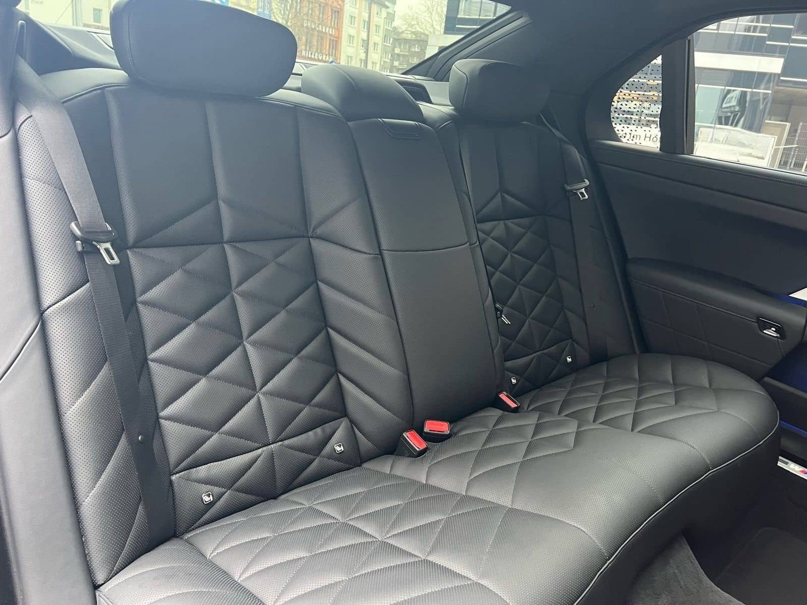 BMW 740d xDrive M Sport SkyPano DA/PA Prof Standhz. foto 9