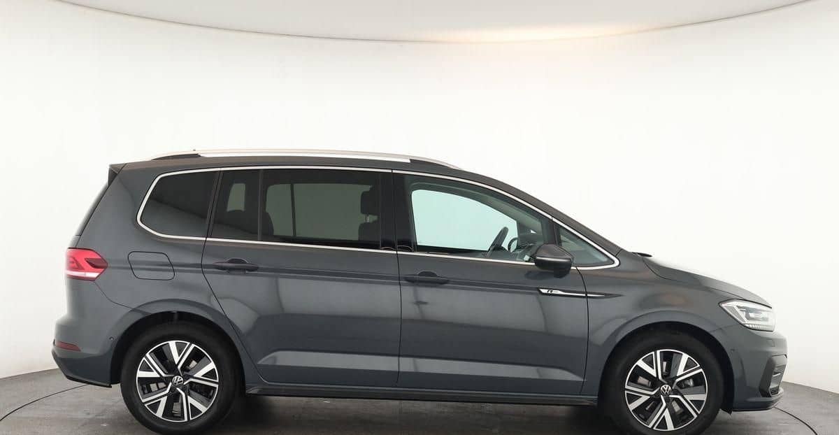 Volkswagen Touran 2.0 TDI DSG Highline R-Line 7 Pan Nav AHK foto 4