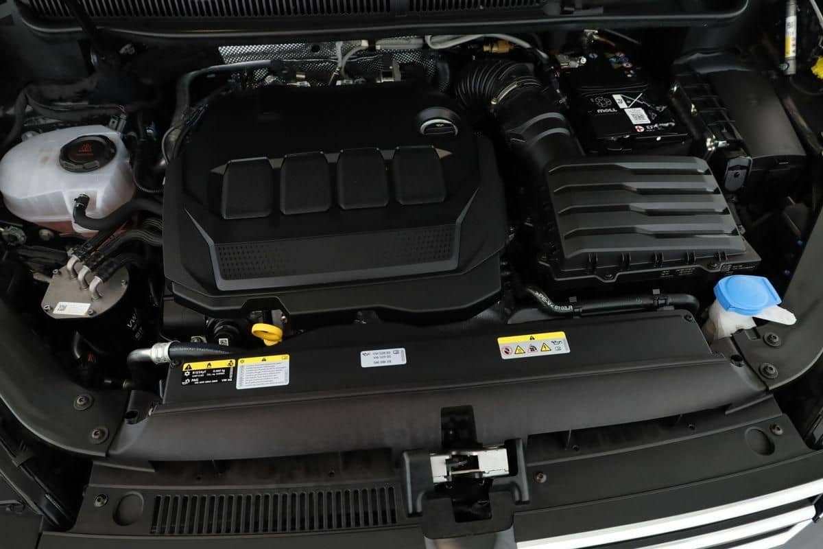 Volkswagen Touran 2.0 TDI DSG Highline R-Line 7 Pan Nav AHK foto 8