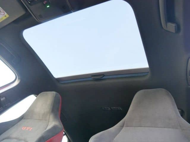 Volkswagen Golf VIII 2.0 TSI GTI DSG Clubsport Navi Pano Di foto 22