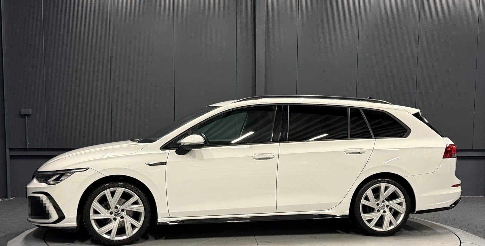 Volkswagen Golf Variant 1.5 eTSI R-Line *18Zoll*KAMERA*CarP foto 1