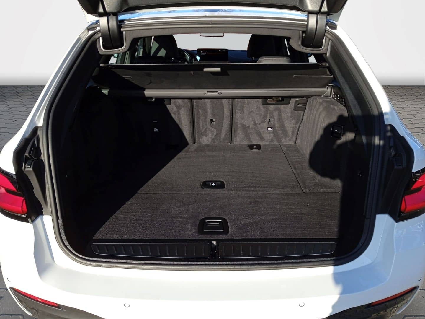 BMW 520 i Touring M Sport Aut. NAVI+DAB+HARMAN+SHZG+ foto 11