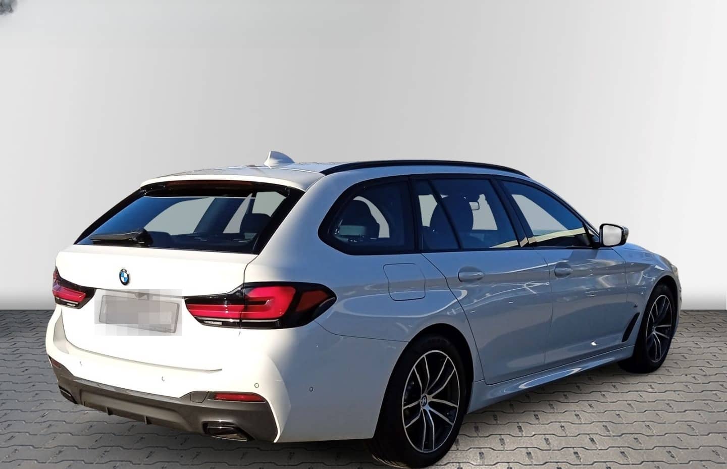 BMW 520 i Touring M Sport Aut. NAVI+DAB+HARMAN+SHZG+ foto 8