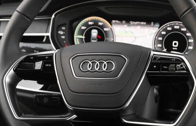 Audi A8 L 60 TFSI e quattro Pano HuD B&O Wärme Komfor foto 17