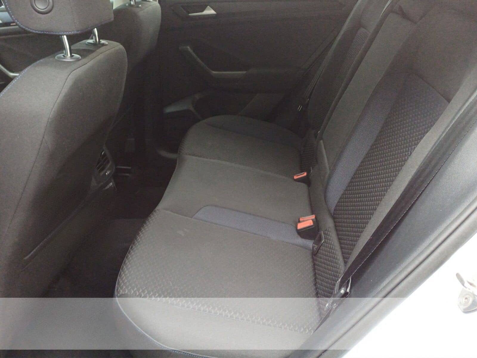 Volkswagen T-Roc 1.5 TSI United DSG/AHK/NAVI/KLIMA/LED/SHZ foto 13