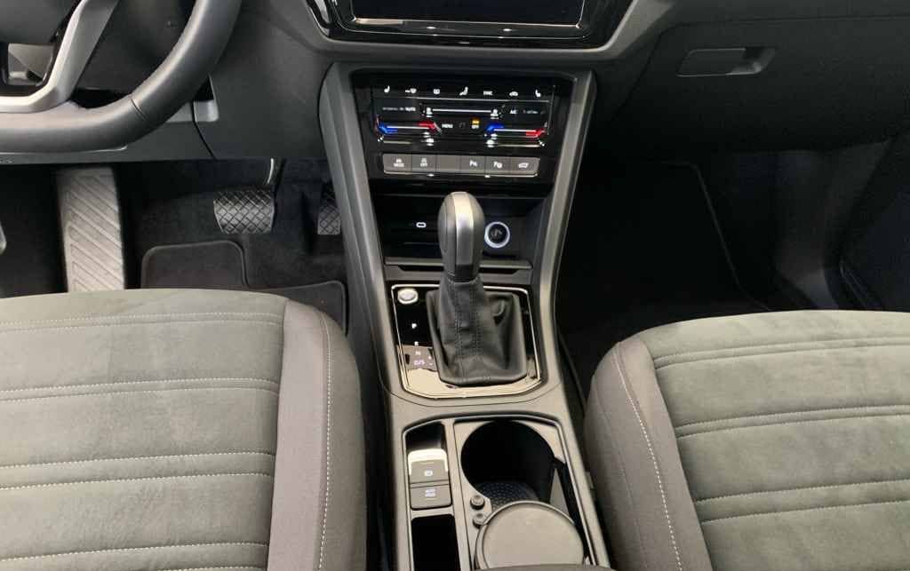 Volkswagen Touran Highline 2.0 TDI DSG *AHK*LED*ACC*NAVI* foto 17