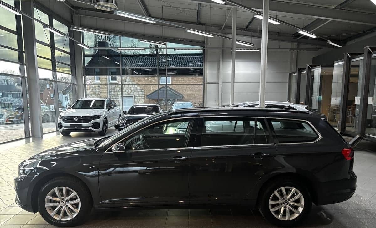 Volkswagen Passat 2.0 TDI Variant Business LED ACC 360Cam D foto 8