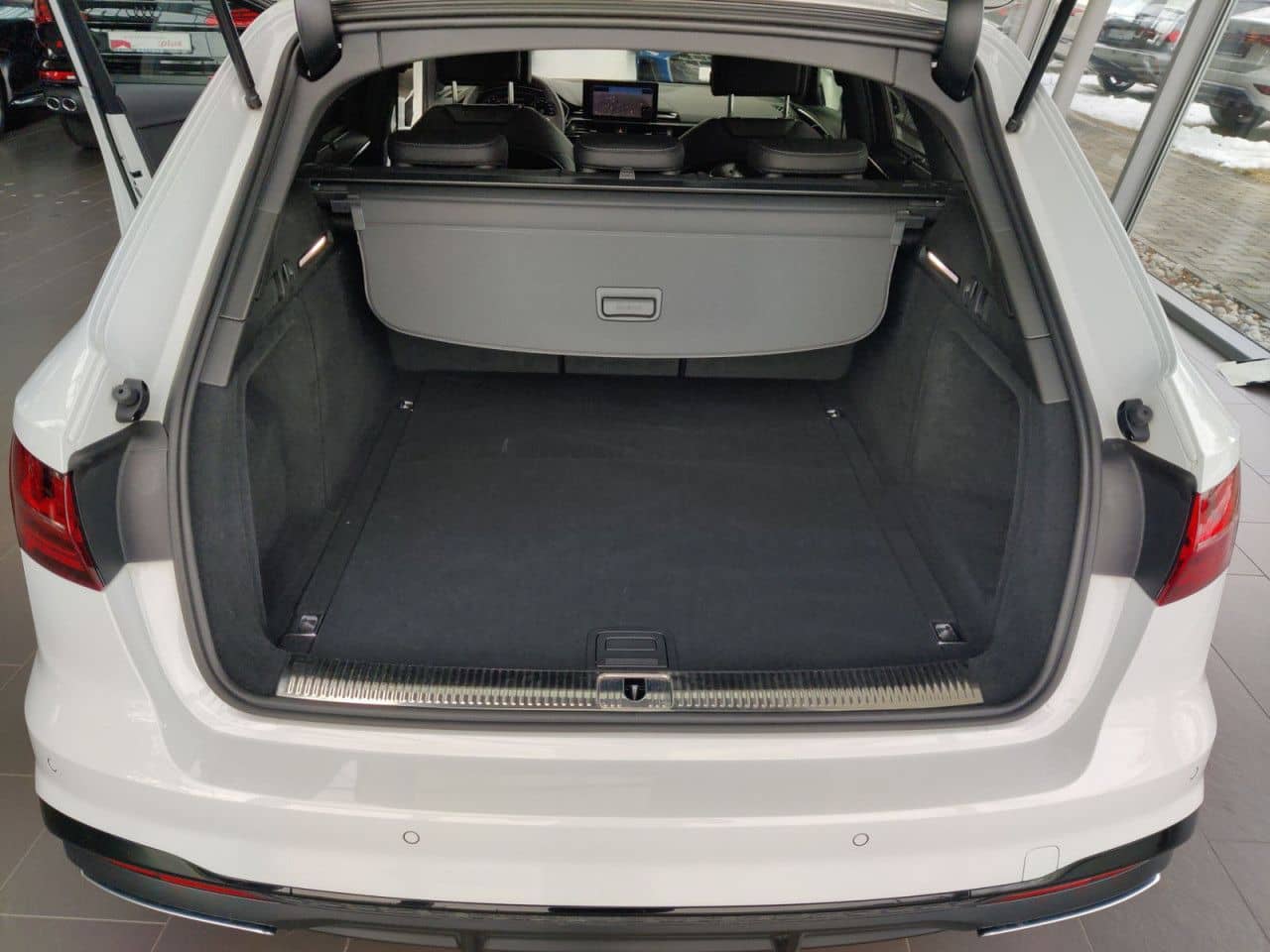 Audi A4 Avant S line S line 40 TFSI quattro 150(204) foto 14