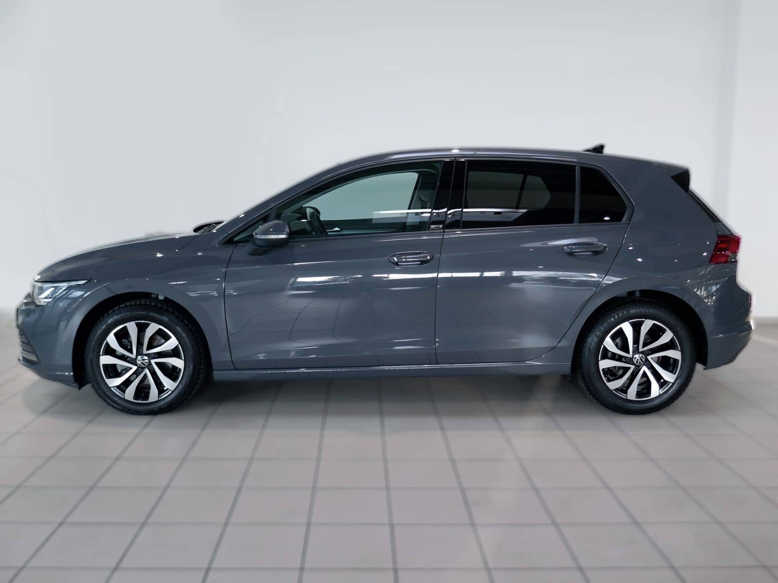 Volkswagen Golf VIII "ACTIVE" 2.0 TDI DSG | LED RFK ACC foto 3