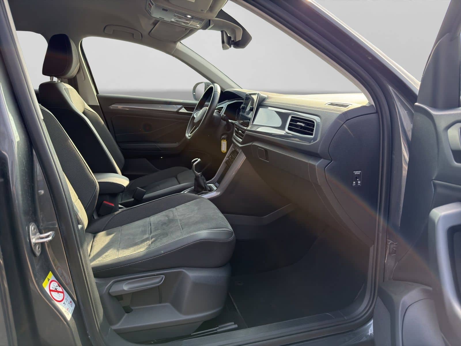 Volkswagen T-Roc 1.0 TSI STYLE LED SHZG NAVI PDC foto 4