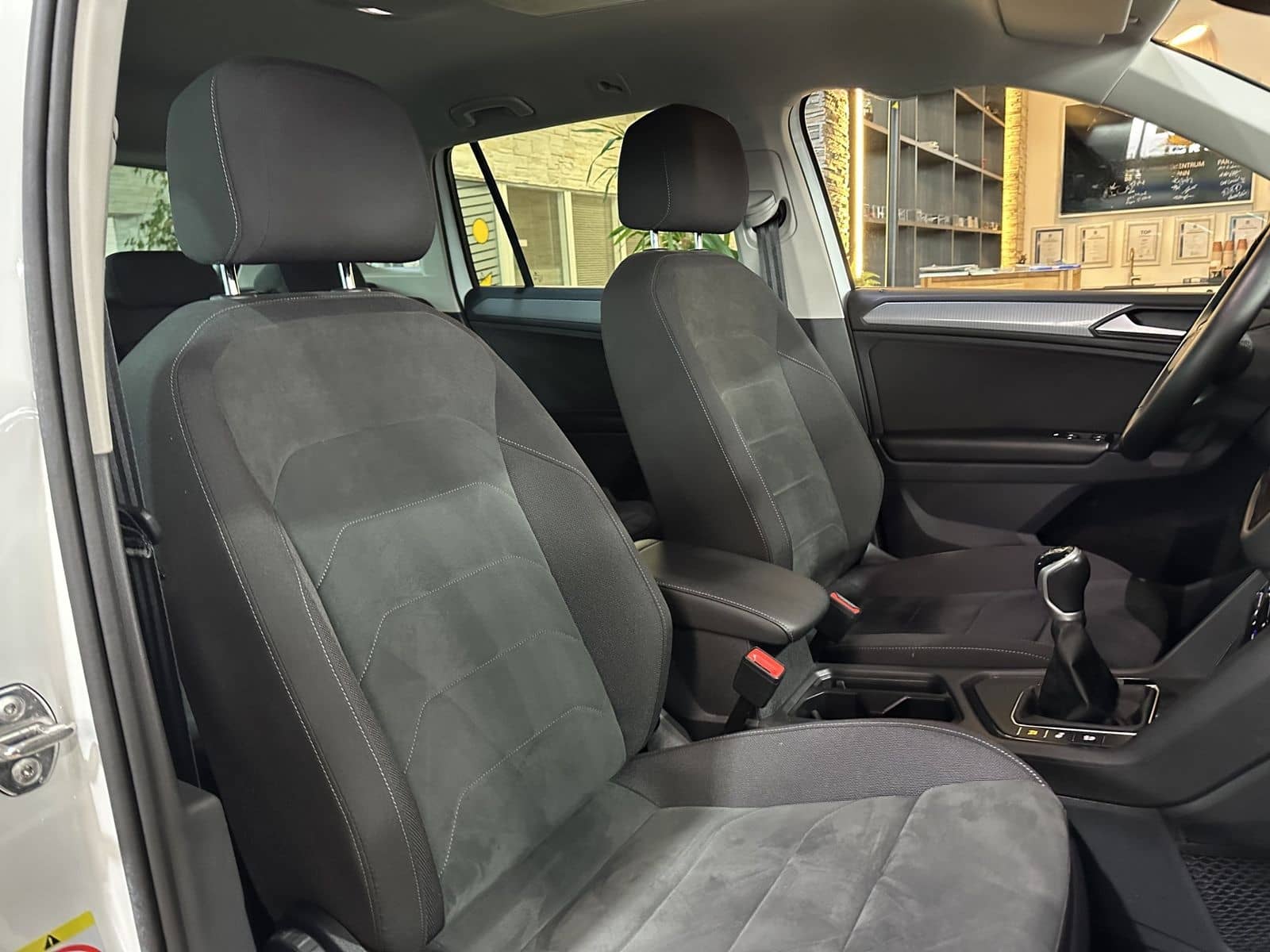 Volkswagen Tiguan Life*LED*4xSHZ*ACC*Navi*Massage*360Cam* foto 17