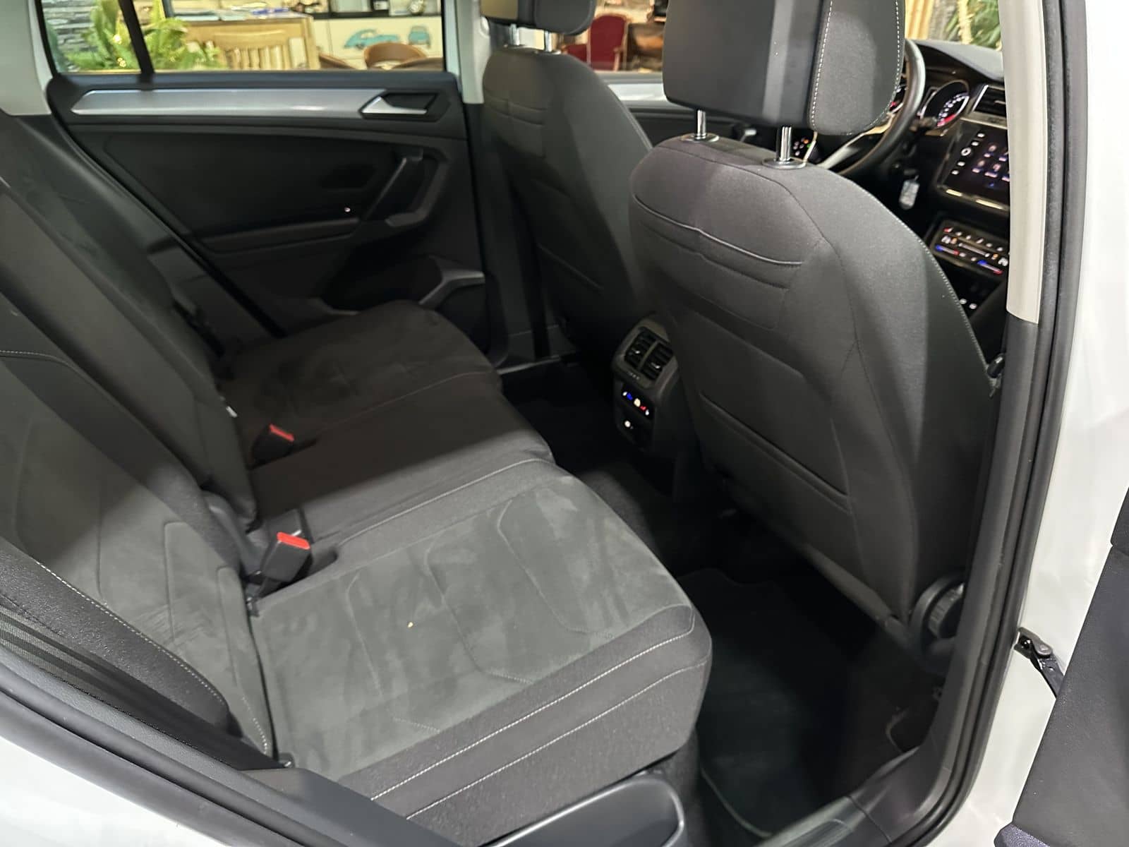 Volkswagen Tiguan Life*LED*4xSHZ*ACC*Navi*Massage*360Cam* foto 18