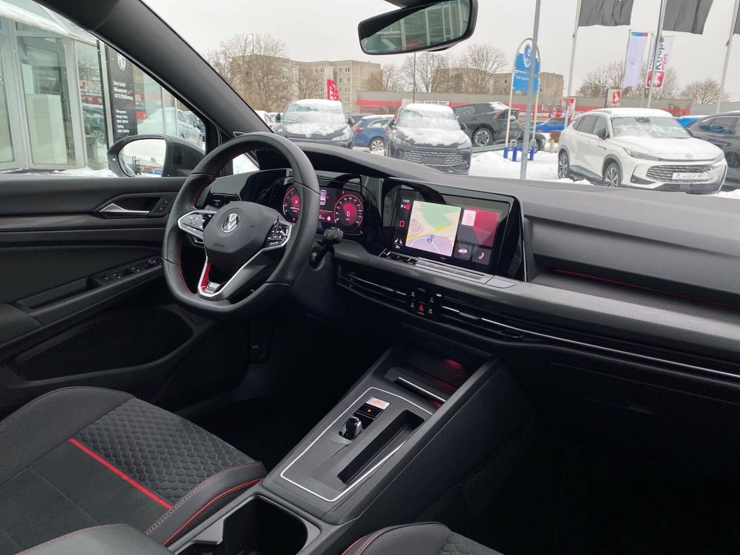 Volkswagen Golf VIII GTI Clubsport 2.0 Matrix H&K Kam Navi  foto 13