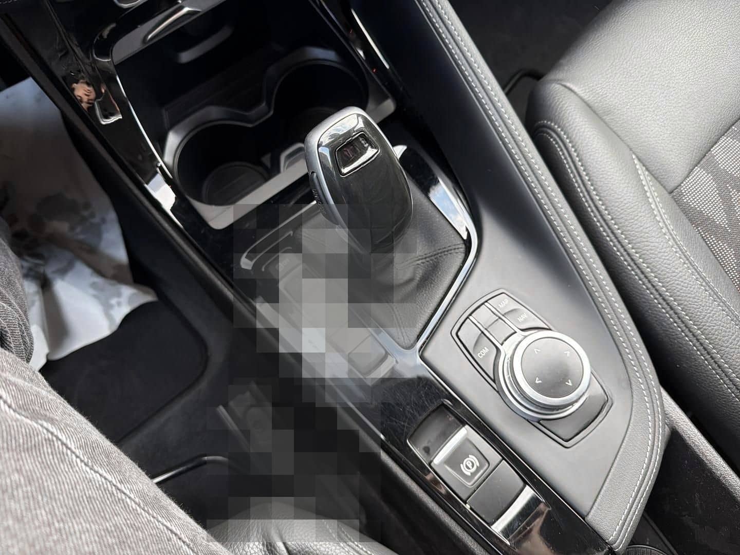 BMW X1 SDRIVE18I AHK-abnehmbar Navi LED ACC El. Heck foto 13