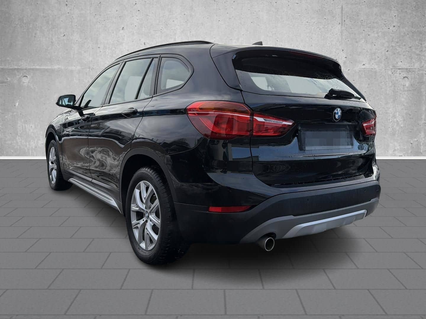 BMW X1 SDRIVE18I AHK-abnehmbar Navi LED ACC El. Heck foto 5