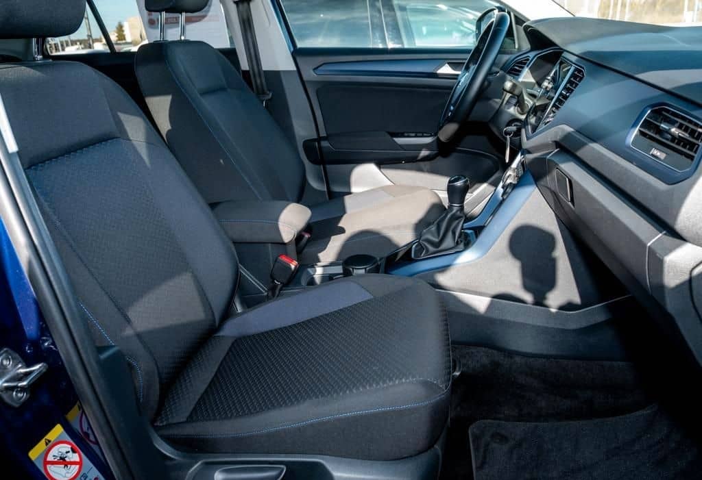 Volkswagen T-Roc 1.5 TSI UNITED LED/AHK/NAVI/ALLWETTER foto 6