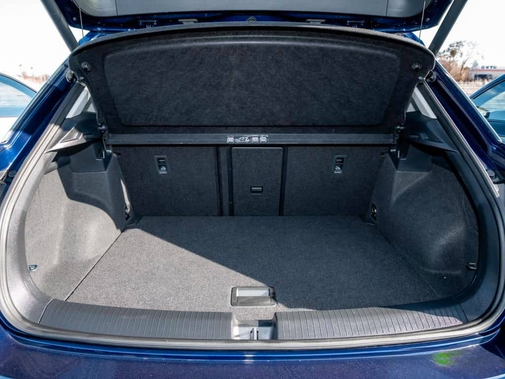 Volkswagen T-Roc 1.5 TSI UNITED LED/AHK/NAVI/ALLWETTER foto 9