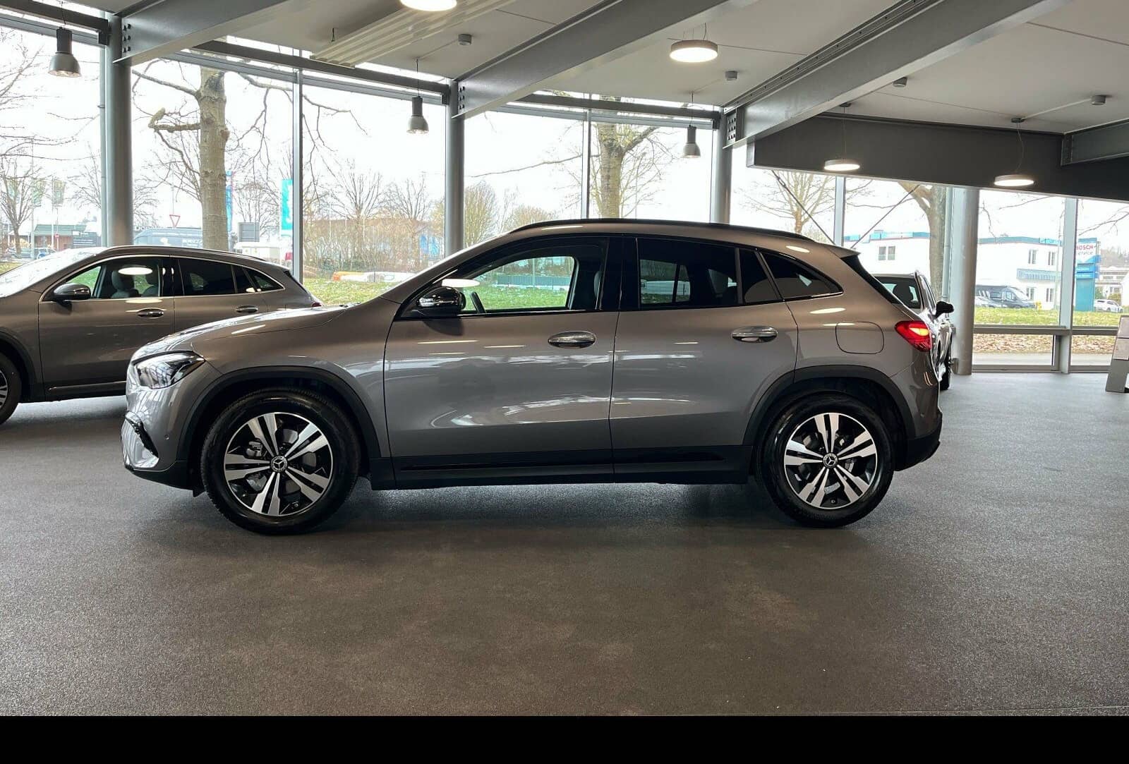 Mercedes-Benz GLA 180 Progressive LED/AHK/RFK/LHZG/Night-Paket foto 13