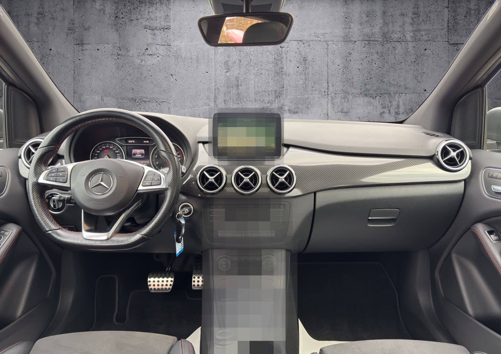 Mercedes-Benz B250 AMG Line PANO NAVI LEDER LED KAMERA CARBON foto 25