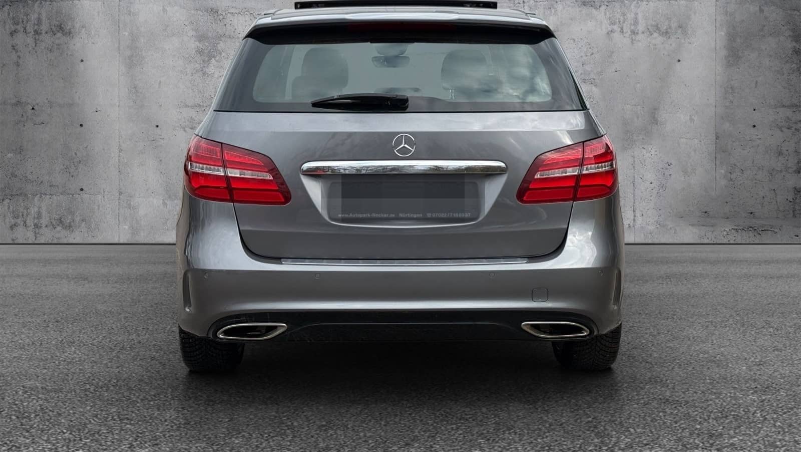 Mercedes-Benz B250 AMG Line PANO NAVI LEDER LED KAMERA CARBON foto 4