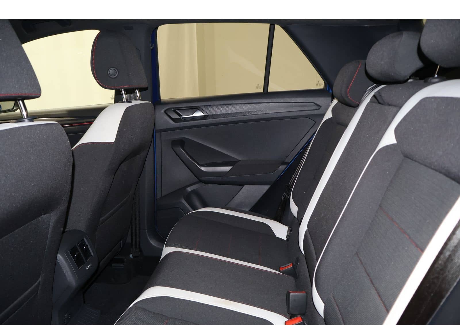 Volkswagen T-Roc Sport 4Motion SH*Klima*LED foto 13