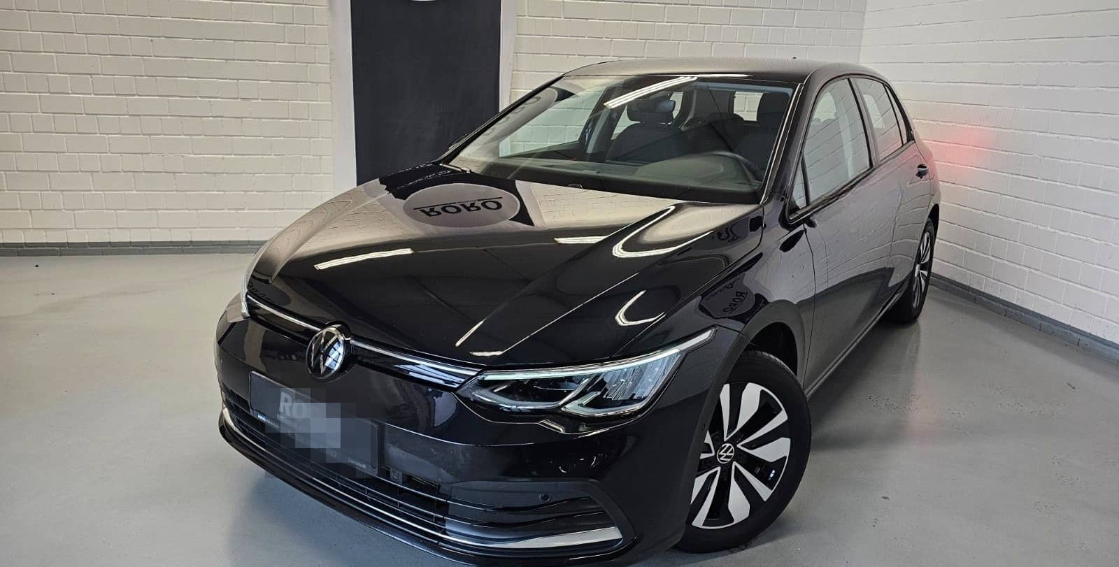 Volkswagen Golf VIII Lim. 2.0 TDI Move + AHK/1.Hand/VC foto 1