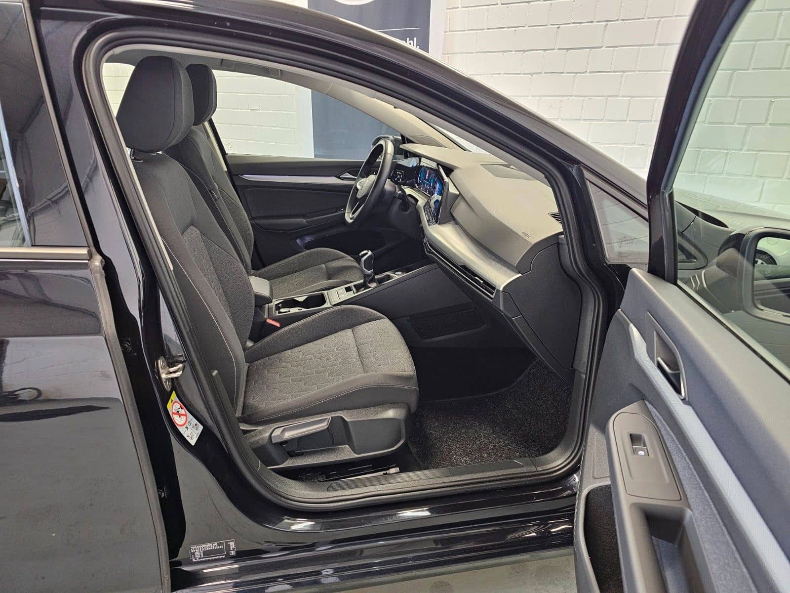 Volkswagen Golf VIII Lim. 2.0 TDI Move + AHK/1.Hand/VC foto 11