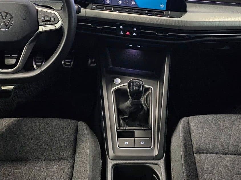 Volkswagen Golf VIII Lim. 2.0 TDI Move + AHK/1.Hand/VC foto 16