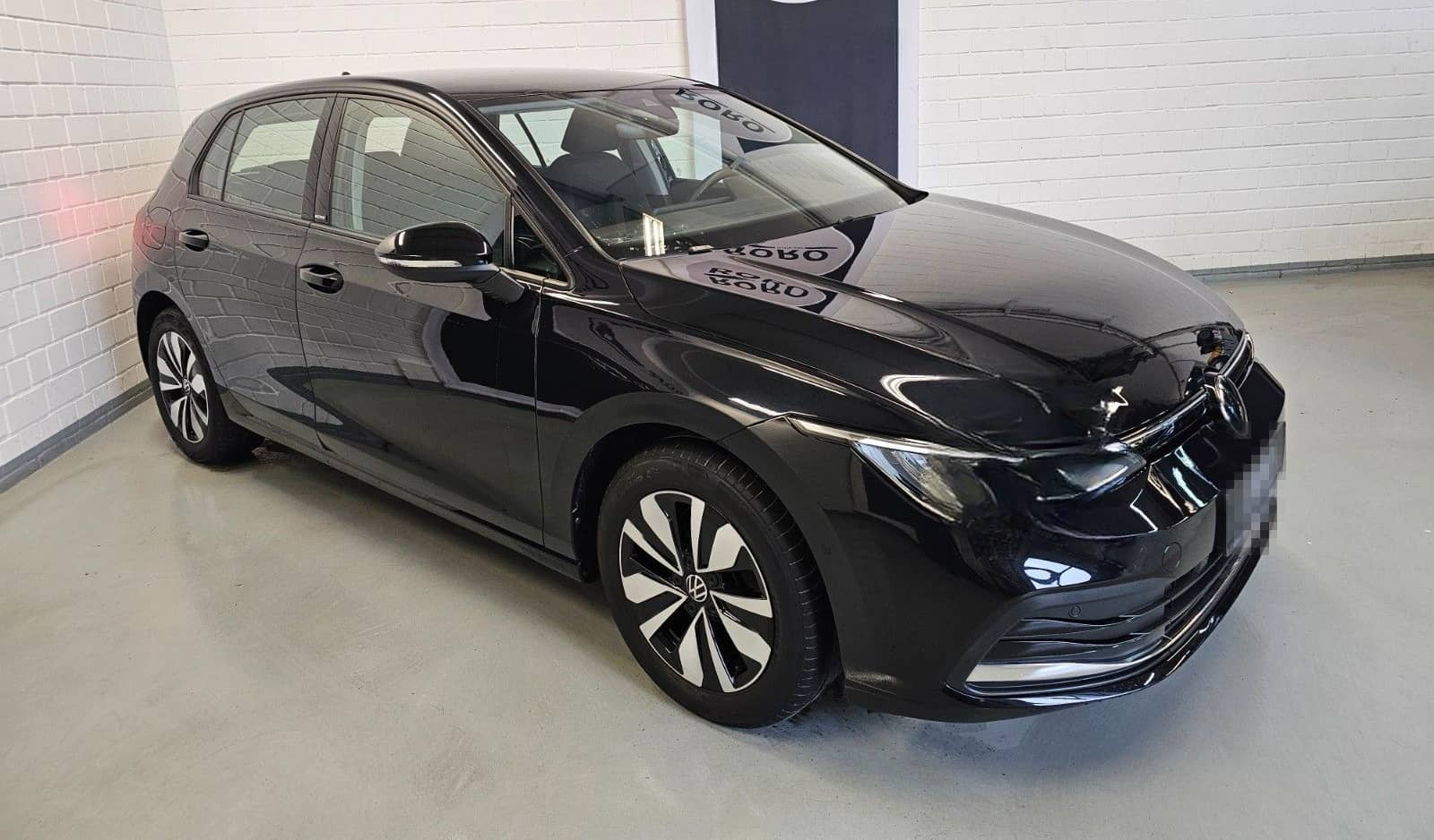 Volkswagen Golf VIII Lim. 2.0 TDI Move + AHK/1.Hand/VC foto 4