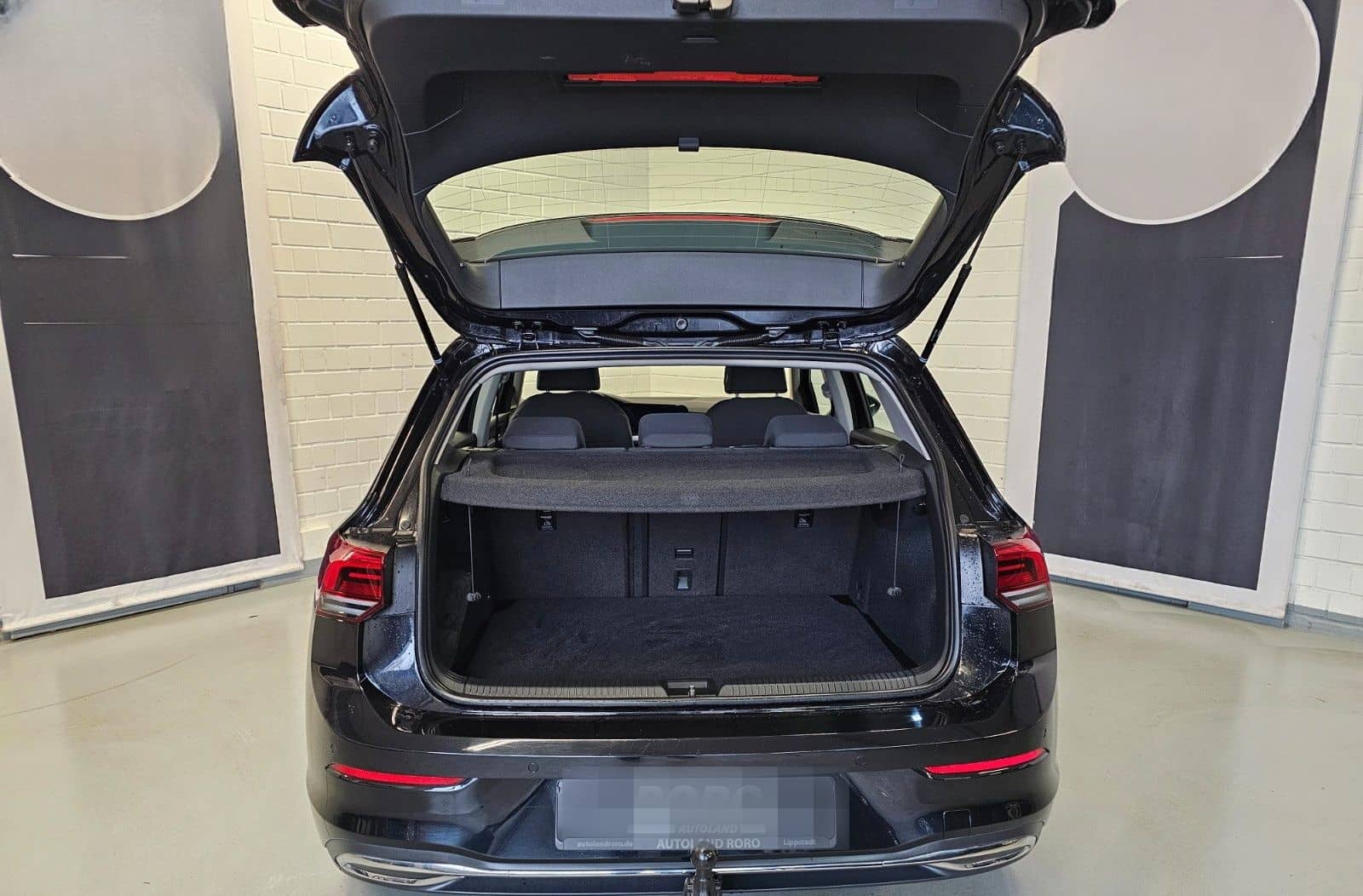 Volkswagen Golf VIII Lim. 2.0 TDI Move + AHK/1.Hand/VC foto 8