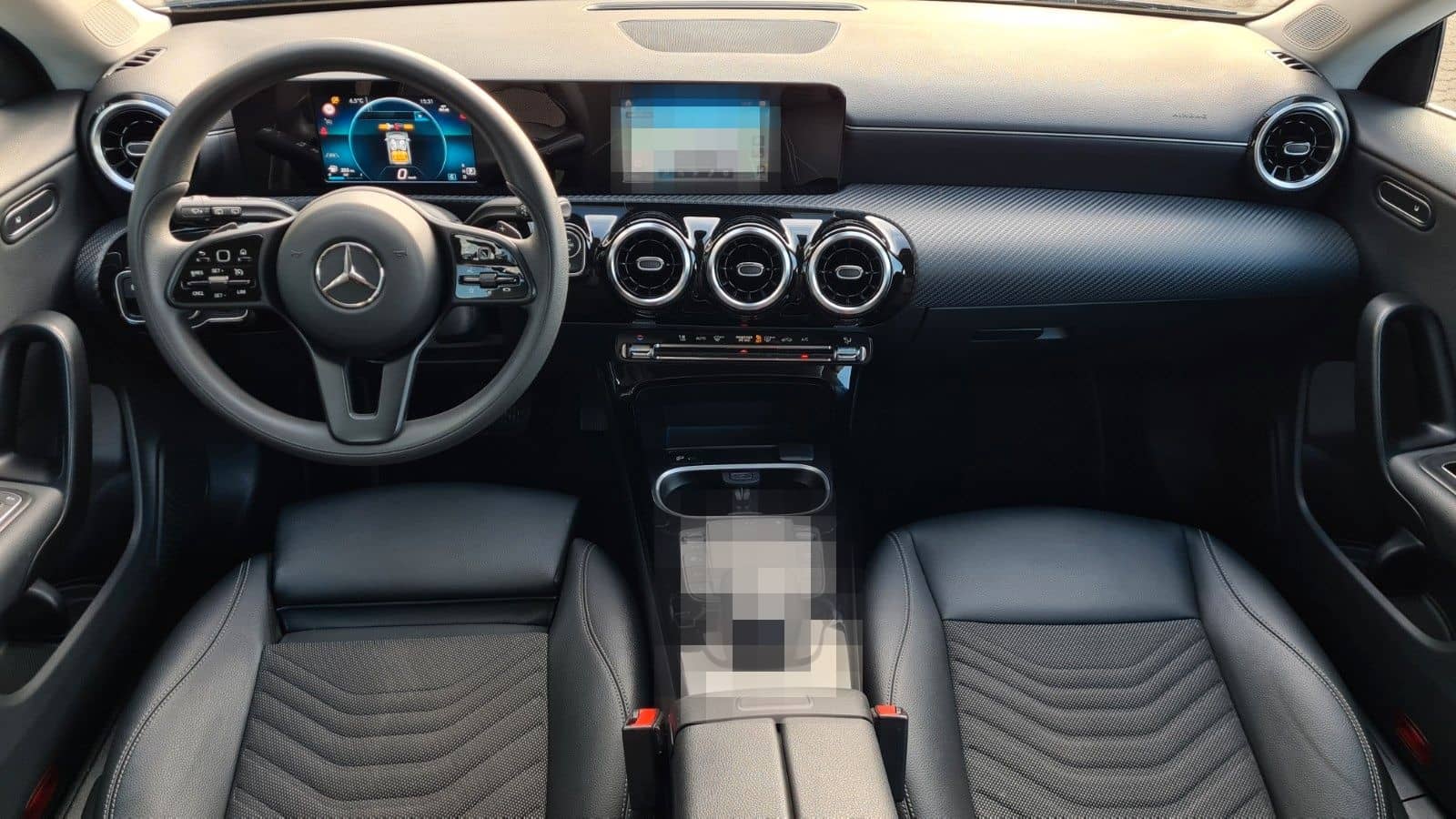 Mercedes-Benz CLA 180 SB 7G AUT - NAVI - 8 x ALU - foto 11