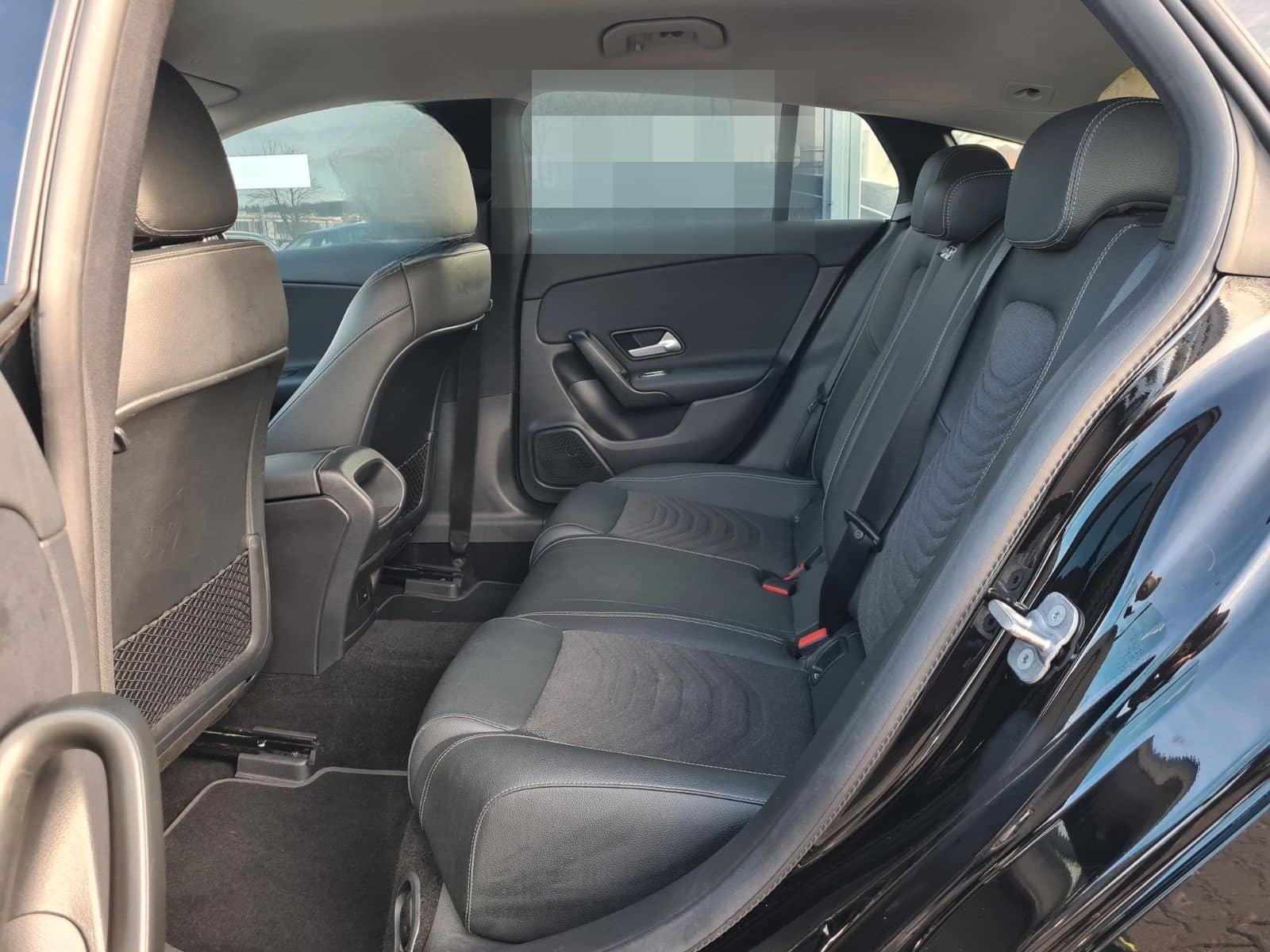 Mercedes-Benz CLA 180 SB 7G AUT - NAVI - 8 x ALU - foto 14