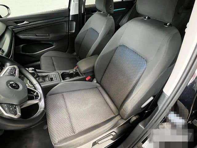 Volkswagen Golf VIII 1.5 TSI United Navi ACC STHZ SZH v+h foto 6