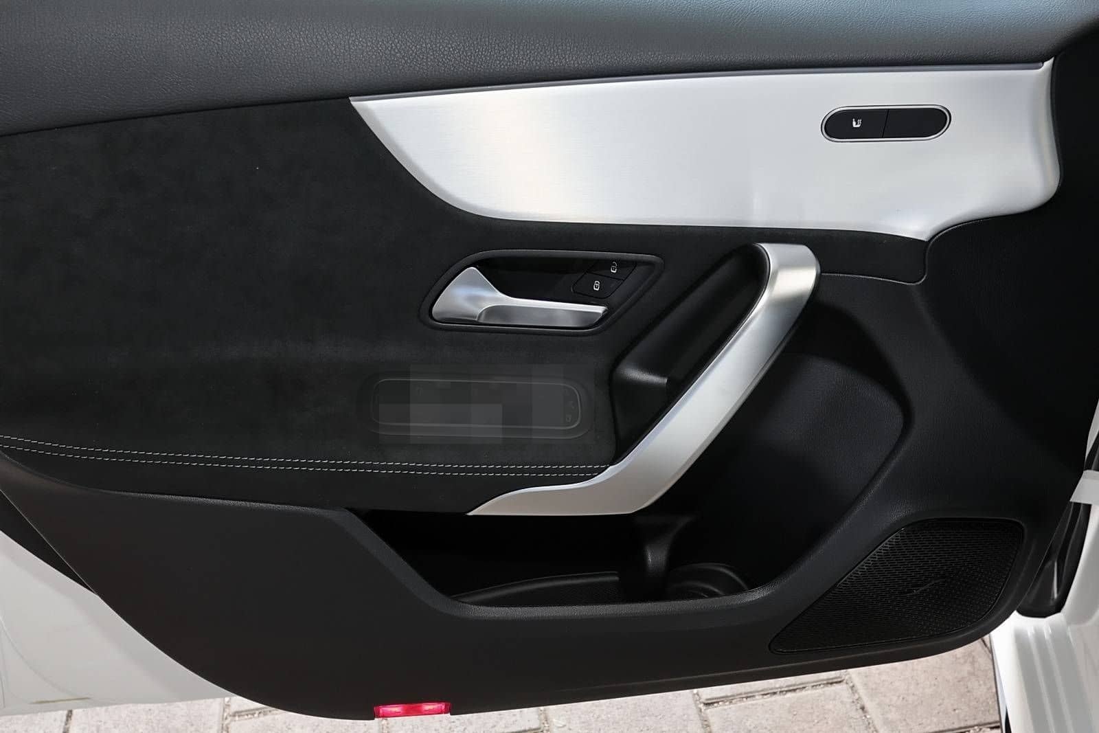 Mercedes-Benz A 200 AMG MBUX+RüKam+M-LED+Pano+AHK+Distronic foto 12