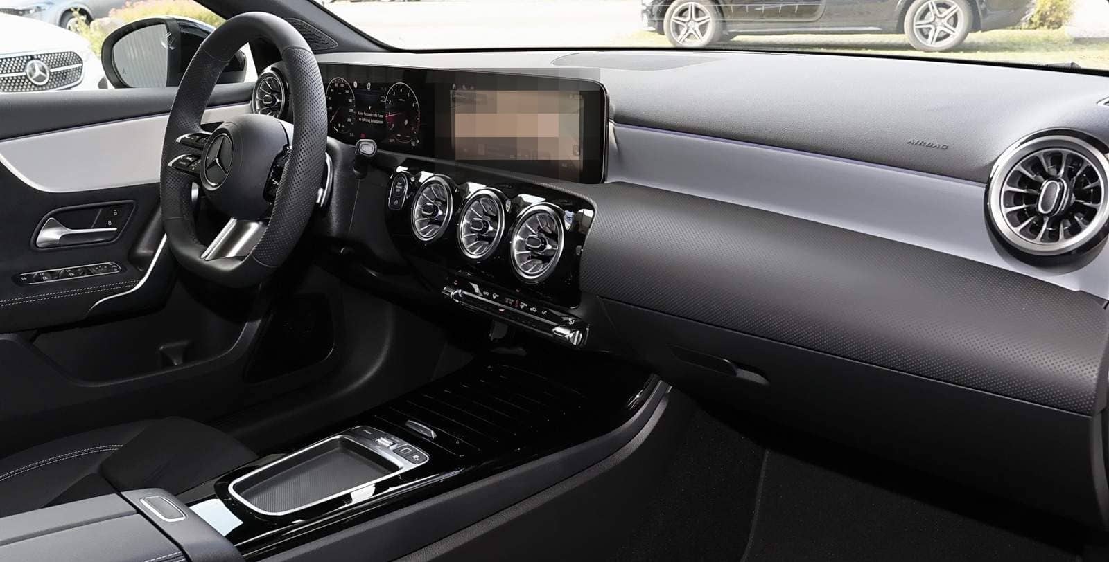 Mercedes-Benz A 200 AMG MBUX+RüKam+M-LED+Pano+AHK+Distronic foto 8