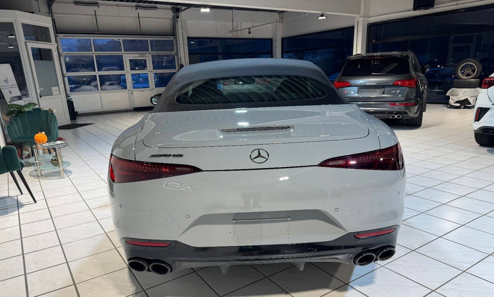 Mercedes-Benz SL 43 AMG V8 Styling Night Burmester KeyG.. foto 7