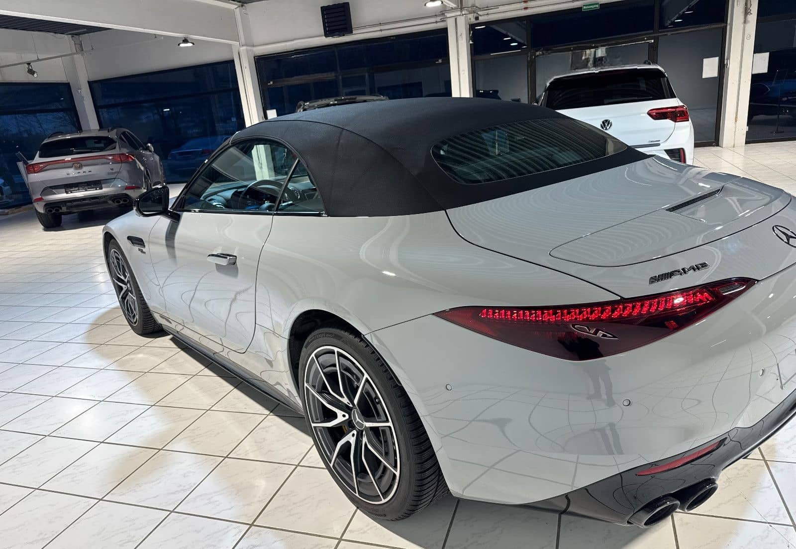 Mercedes-Benz SL 43 AMG V8 Styling Night Burmester KeyG.. foto 9