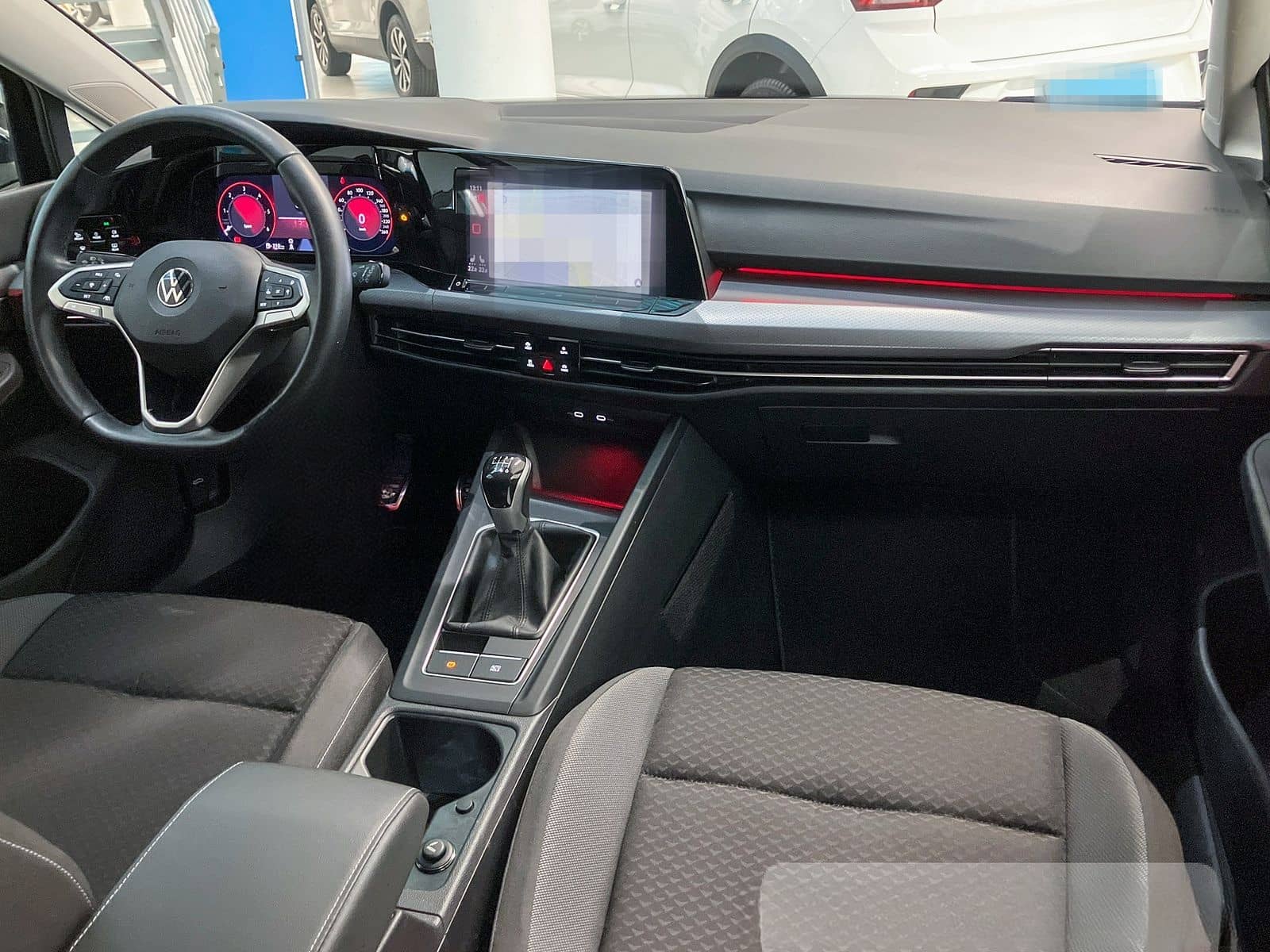 Volkswagen Golf VIII 2.0 TDI Active AHK LED ACC NAVI RFK foto 6