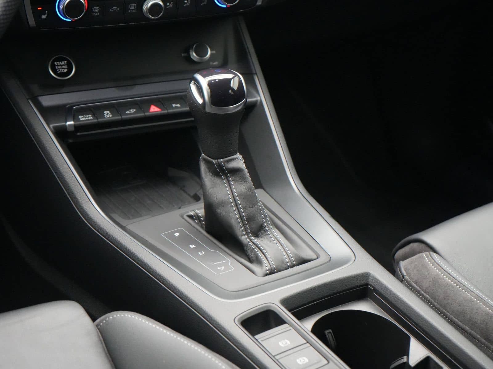 Audi Q3 Sportback S line S-TRON KAM SHZ CARPLAY LED foto 11