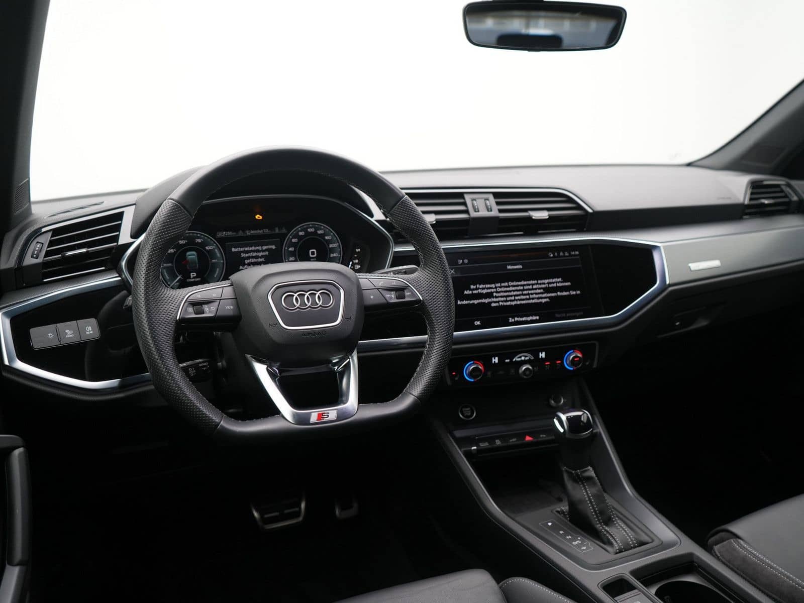 Audi Q3 Sportback S line S-TRON KAM SHZ CARPLAY LED foto 4