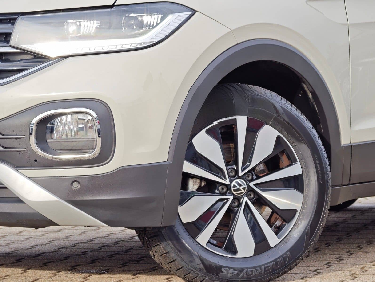 Volkswagen T-Cross MOVE 1.0 TSI LED*Nav*PDC*SHZ*Alu* foto 3