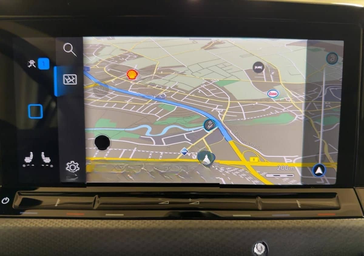 Volkswagen Golf 8 ACTIVE 1.5 TSI STANDH KAMERA NAVI ACC foto 12