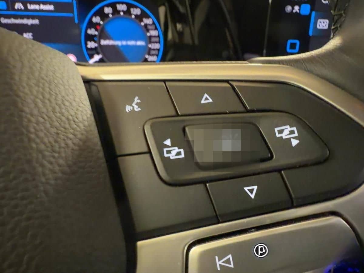 Volkswagen Golf 8 ACTIVE 1.5 TSI STANDH KAMERA NAVI ACC foto 14